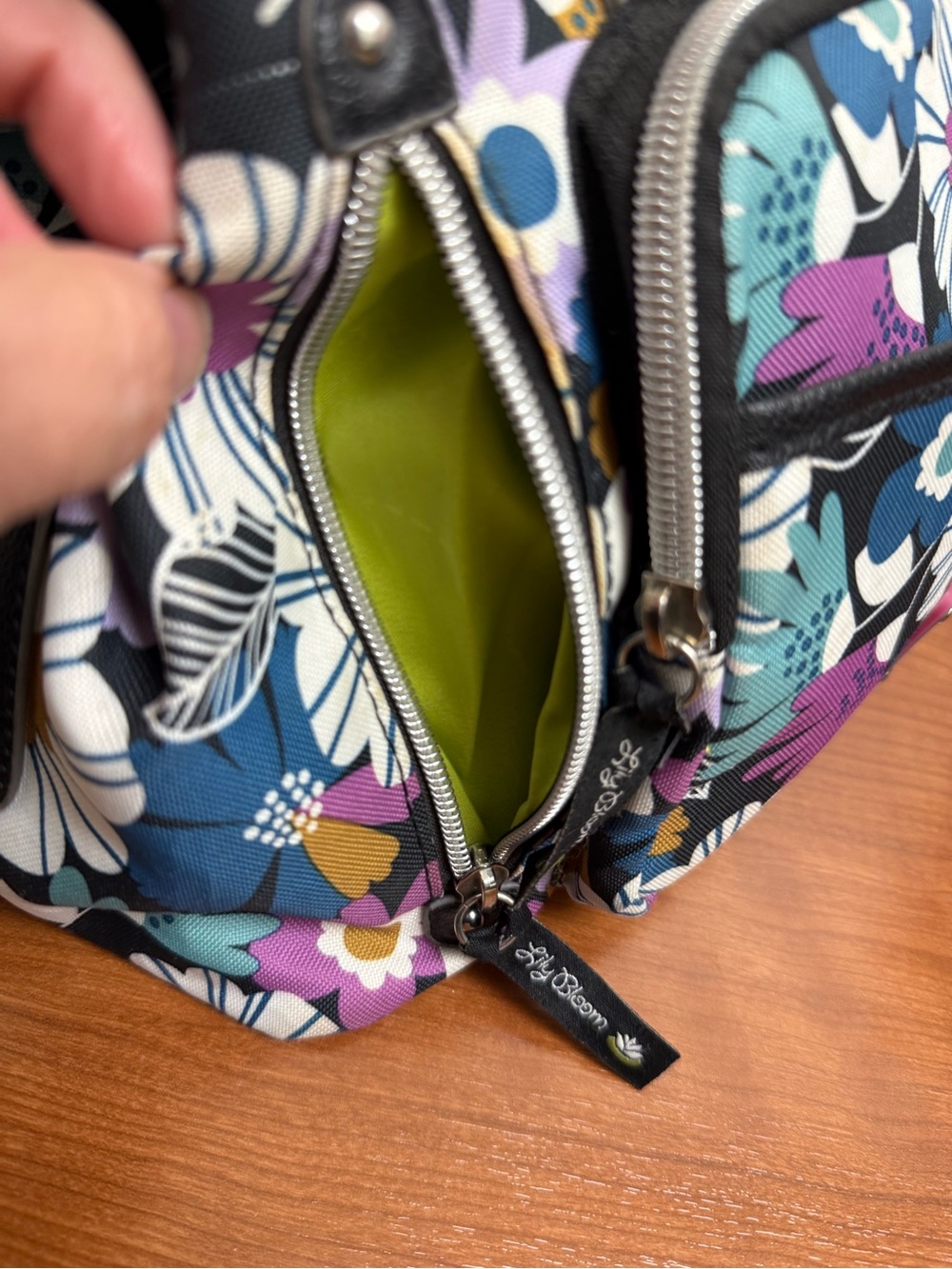 Lily Bloom Maggie Satchel Handbag EUC - Picture 7 of 15